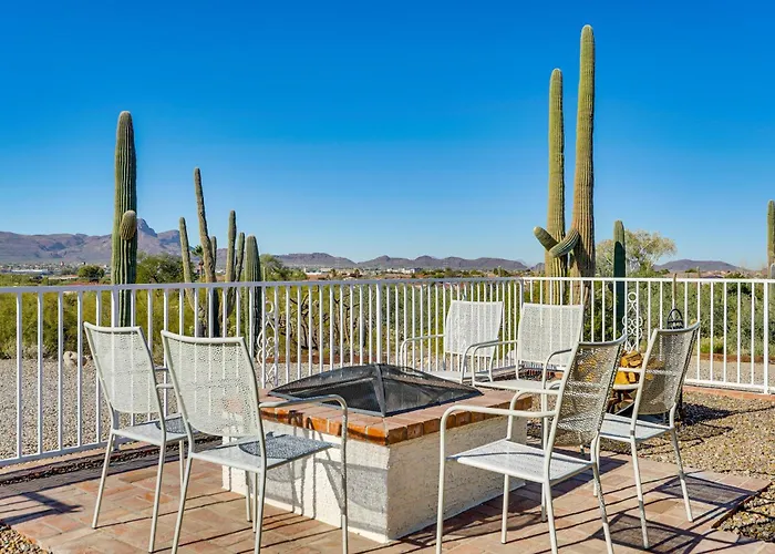 Classy Escape W/ Fire Pit On 5 Acres! *