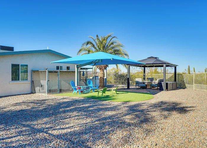 Dom wakacyjny Classy Escape W/ Fire Pit On 5 Acres! *